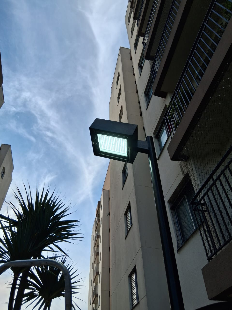 Instalação de luminárias LED